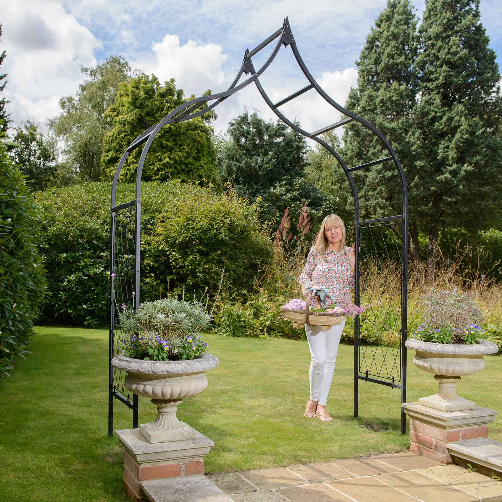 Ogee Half Lattice Standard Garden Arch - Harrod Horticultural